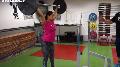 Overhead squat: Træk benbøjning